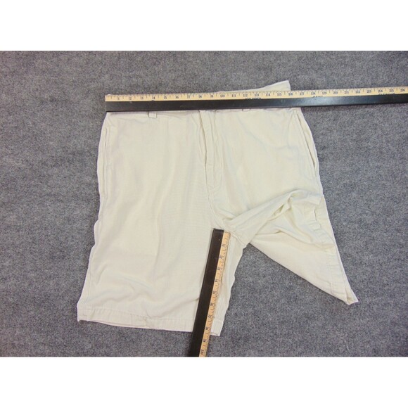 Tommy Bahama Shorts Mens 35 Tan‎ Short Pants - Picture 4 of 8